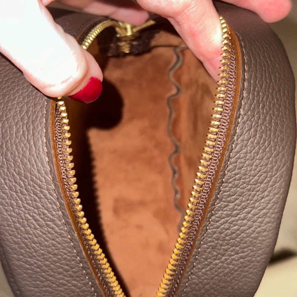 Gucci Beige and Dark Brown Crossbody Bag - Picture 6 of 7